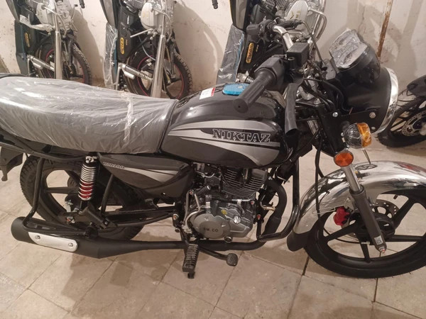 موتورسیکلت نیکتاز طرح باکسر مدل BM 200 سیسی ترمز دیسکی 1405